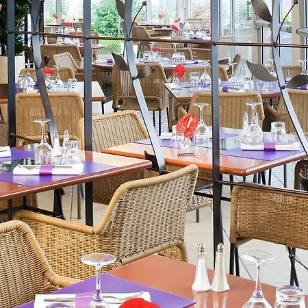 Novotel Amiens Pole Jules Verne 4*