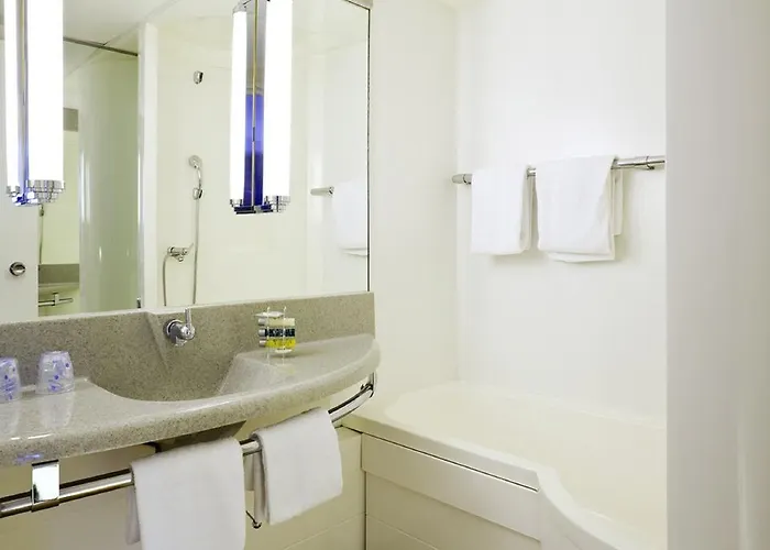 Novotel Amiens Pôle Jules Verne Hotel Boves